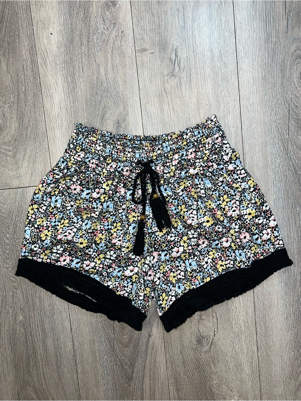 Floral Print Shorts Tassel Drawstring Elastic Flow Fray Medium No Boundaries